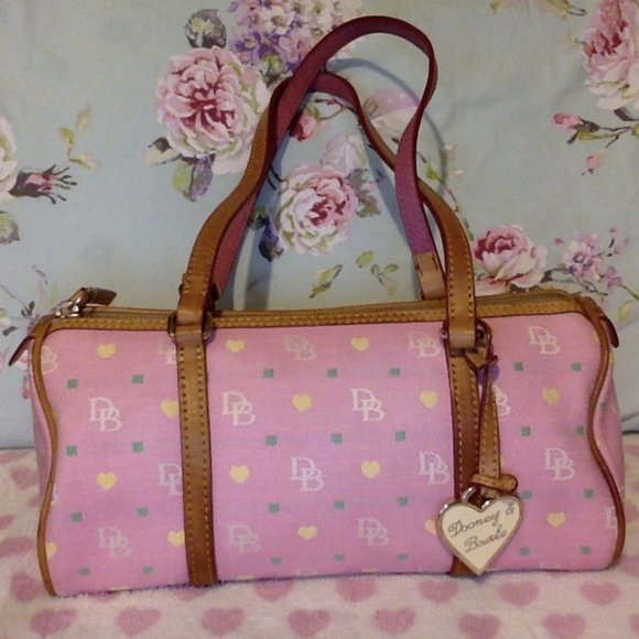 Dooney & Bourke Handbags - Dooney and Bourke pink shoulder bag